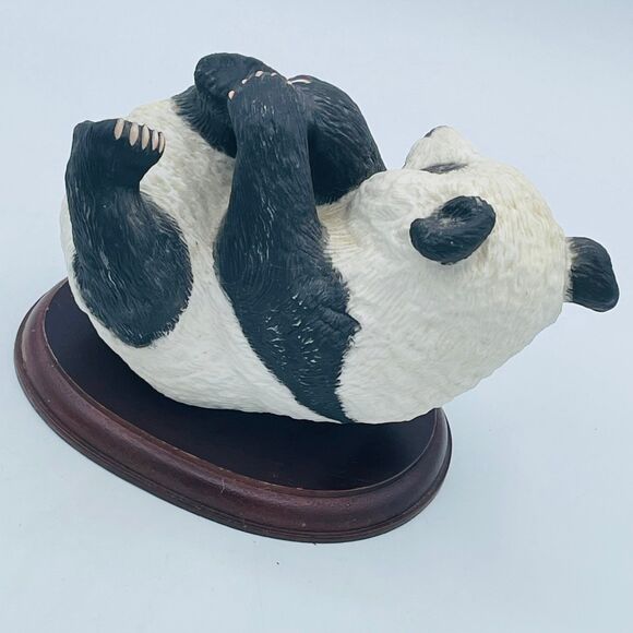 Vintage Lenox Smithsonian Institute PANDA Bear Fine Porcelain Figurine & Base - Picture 4 of 8